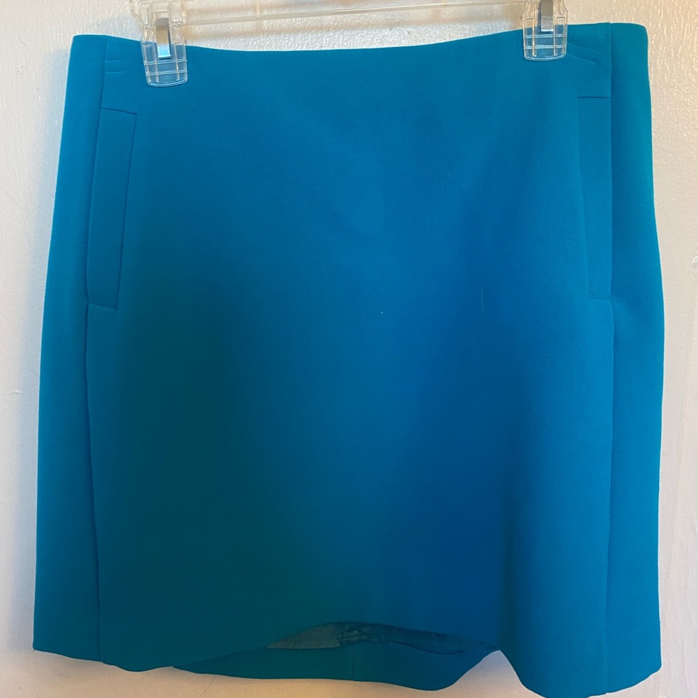 Blue banana republic miniskirt with pockets